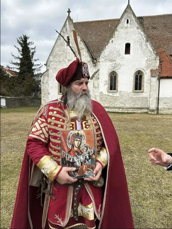 Ковинска икона у традиционалној свечаности